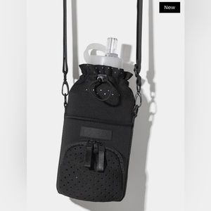 Popflex 64oz bag. **EDITED read before buying**